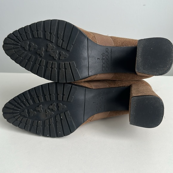 André Assous | Women's Porter Ankle Boot, Tobacco Suede - Picture 9 of 10